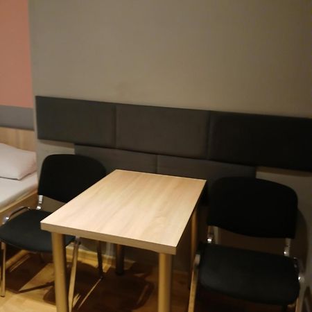 Bed and Breakfast Dom Brama Mazur Оструда Экстерьер фото