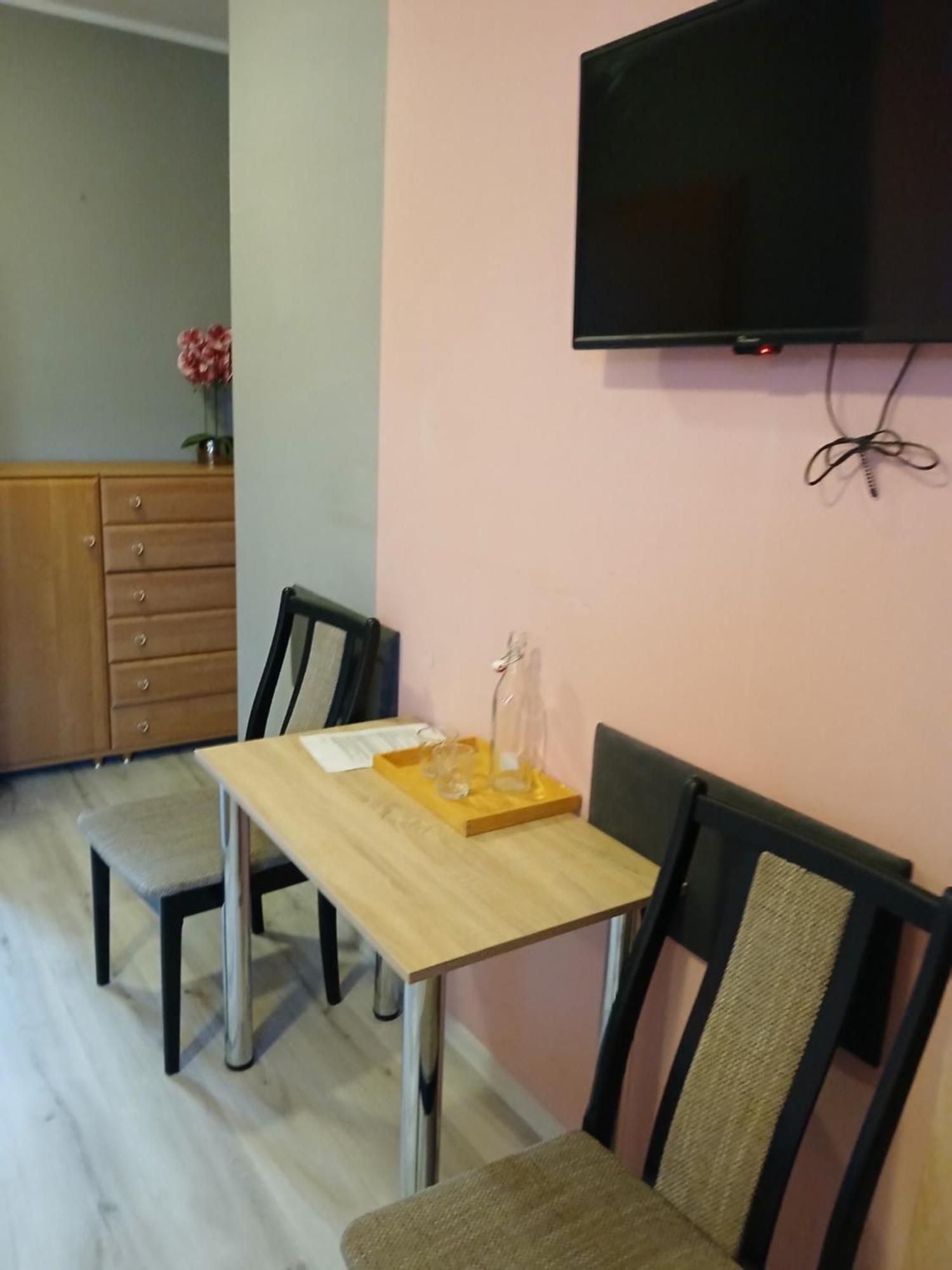 Bed and Breakfast Dom Brama Mazur Оструда Экстерьер фото