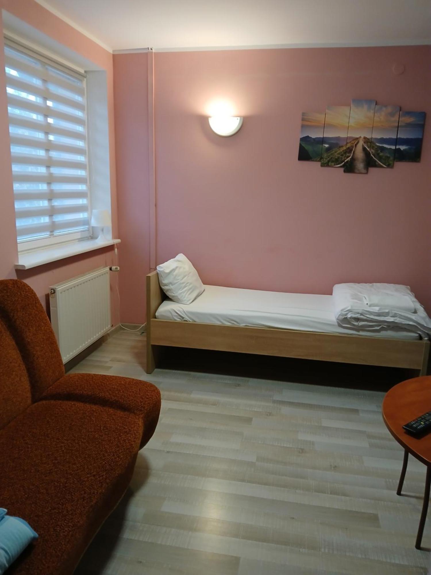 Bed and Breakfast Dom Brama Mazur Оструда Экстерьер фото