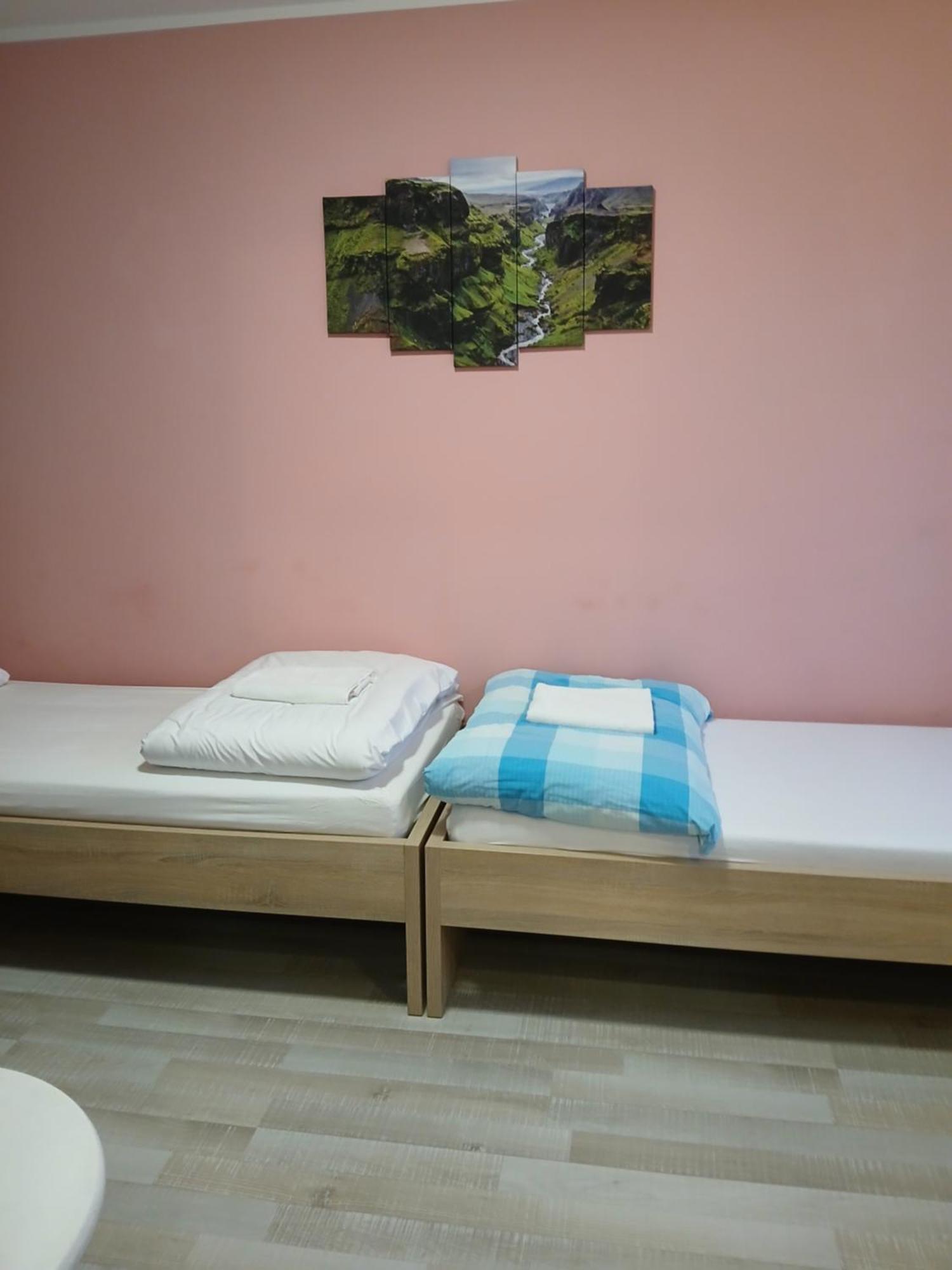 Bed and Breakfast Dom Brama Mazur Оструда Экстерьер фото