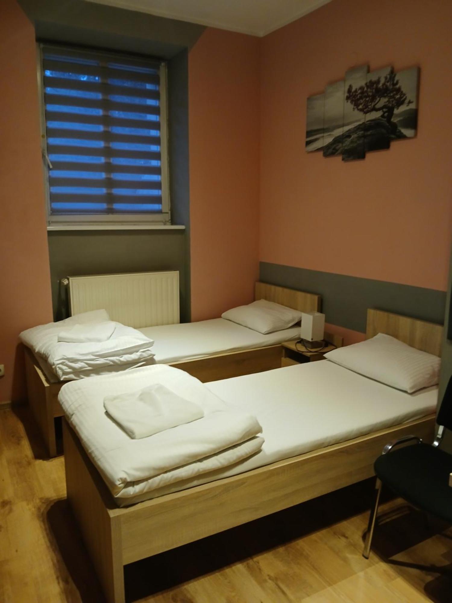 Bed and Breakfast Dom Brama Mazur Оструда Экстерьер фото